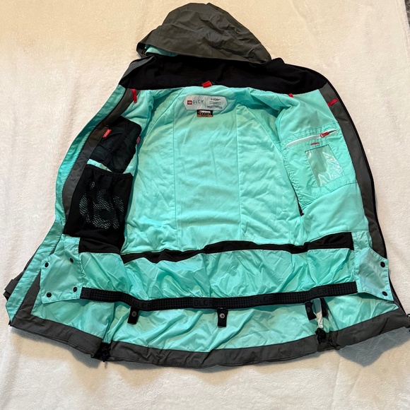 Women's 686 GLCR Hydra Insulated Snow Waterproof Jacket with Hoodie - Picture 4 of 11